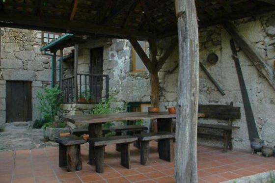 Casa Campo Das Bizarras Castro Daire Exteriör bild